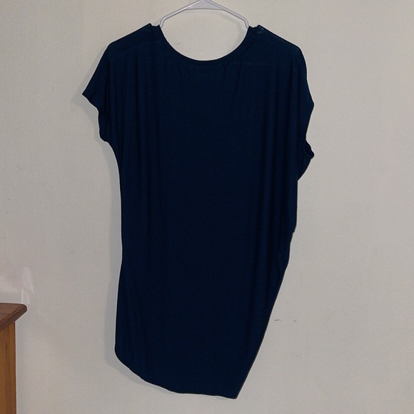 🌹ATHLETA NAVY TEE SHIRT - Picture 3 of 3